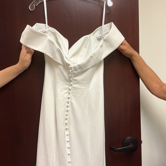 NWT‼️ ALLURE BRIDALS - Picture 3 of 7